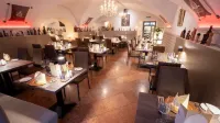 Live like a king - maisonette apartment in a castle hotel