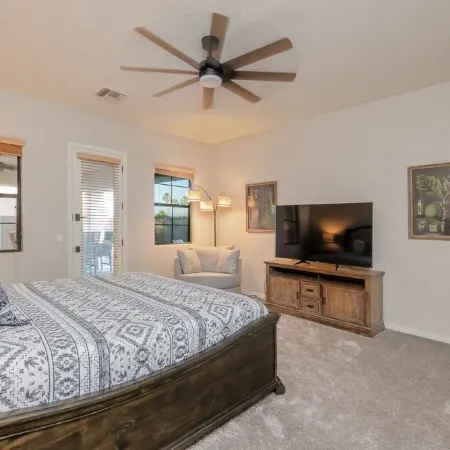 The Good Life in Goodyear.Pool.spa.Golf.Pool table minutes to ballfields/Stadium