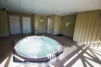 Upscale Modern Apartment in the Heart of Whistler