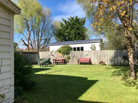 Butterfly Cottage Martinborough Отели в г. Мартинборо