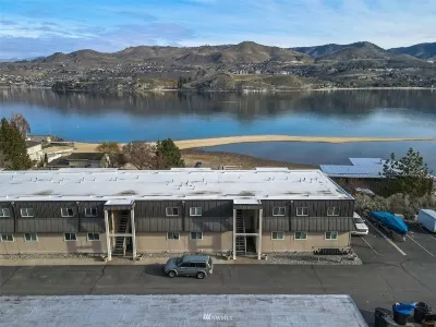 Lovely Lower Floor, Free Wi-Fi, Patio, Boat Pk and Exquisite Views of the Lake!