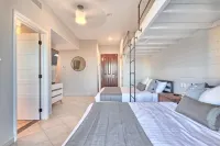 Las Palomas-Breathtaking Ocean Front 3 Bedroom 3 Bathroom Condo with En Suite Hotels in 