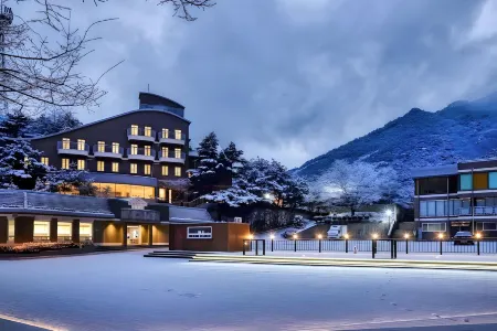 Hotel West of Canaan Отели рядом с достопримечательностью «Shinpoong Hanji Maeul»