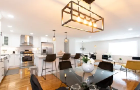 Spacious 4BR with Modern Amenities – Family-Friendly Hotels in Randolph