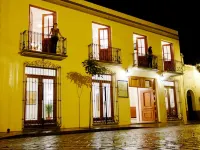 Hotel Dainzu Hotels near San Pablo Garden