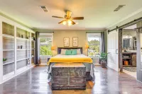 Waterfront Florida Vacation Rental w/ Boat Dock - parking