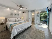 BEACHFRONT, GROUND FLOOR, 1 BEDROOM, NEWLY REMODELED のホテル
