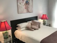 Corlette Retreat Hotels in Corlette