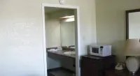 Desert Inn Motel Hotels in Barstow