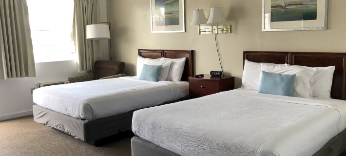 GuestLodge Hotels in Dennis