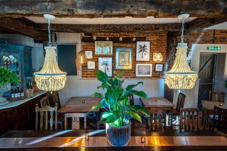 Woolpack Inn Отели в г. Chilham