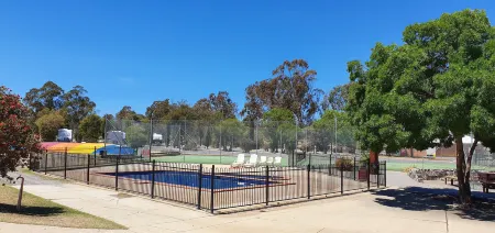 Capital Country Holiday Park