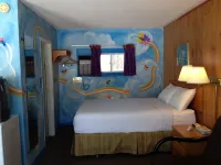 Algonquin Motel Hotels in Machar