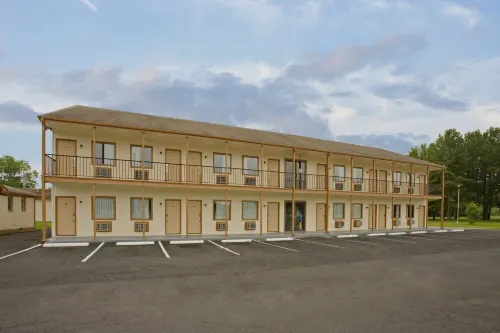 Regal Inn Hotels in Wachapreague