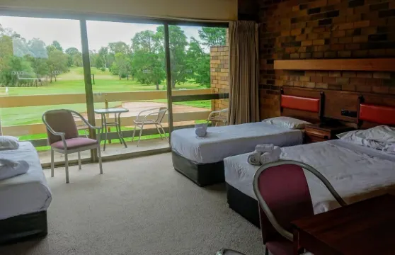 舍帕通高爾夫汽車旅館