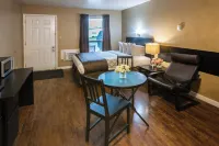 Chinook Country Inn Hotels in Sundre