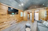 Couples Cabin in Broken Bow ~ 5 Mi to Downtown! - Апартаменты