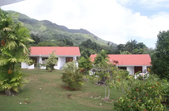 Daniella's Bungalows