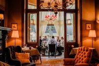 B&B 't Kasteel & 't Koetshuys Hotels in Lo-Reninge