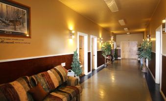 Genevieve Bay Inn