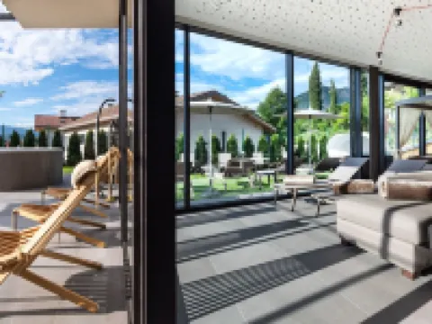 克里斯託夫酒店 阿皮亞諾蘇拉斯特拉達德爾維諾酒店