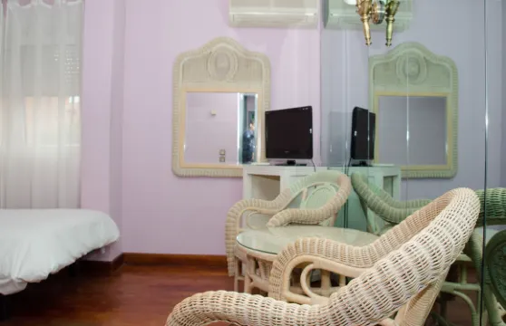 阿爾卡拉城住宿