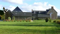 Domaine de Kermodest Hotels in Ploubazlanec