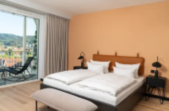 Black F Tower - Serviced Apartments