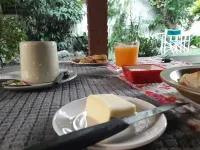 Casa del Arbol Hostel Hotels in Concepcion del Uruguay