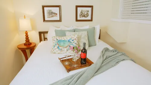 Coconut Palm Inn Hotels in Tavernier