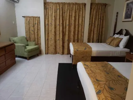 Moonrisevillas Отели в г. Негрил