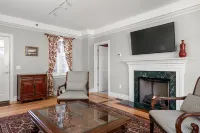 Pelham Court Hotel - balcony