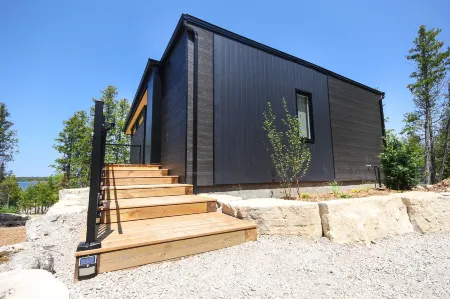 Stone Cove Waterfront Adults Only B&B