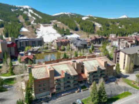 Large, Welcoming Condo with Incredible Views - WL406 by Redawning Hotels in Copper Mountain