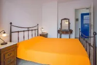Maryianni Apartments Hotels near Venetian Castle