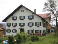 Ferienhof Müller Vorderburg Hotels in Rettenberg