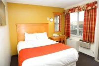 Chateau Motel