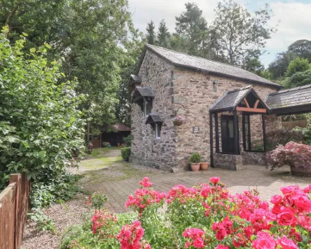 The Old Barn Hotels in Mold