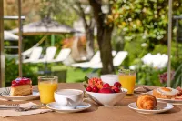 Eco Hotel Ariston فنادق في Avio