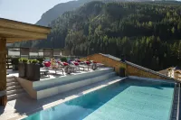 Hotel Alpin Spa Tuxerhof - 5-Star
