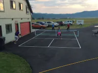 Kaspers Kountryside Inn فنادق في Victor