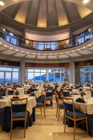 Cipriani Park Hotel Отели рядом с достопримечательностью «Parco Divertimenti Coppo dell'Orso»