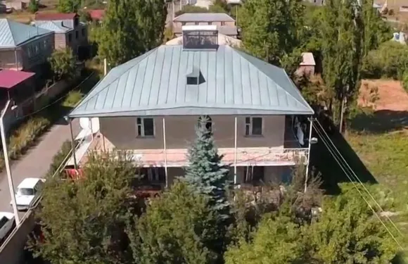 瑟裏克與吉奧拉旅館