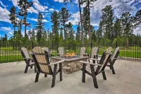Modern Lead Cabin w/ Hot Tub, 6 Mi to Skiing!