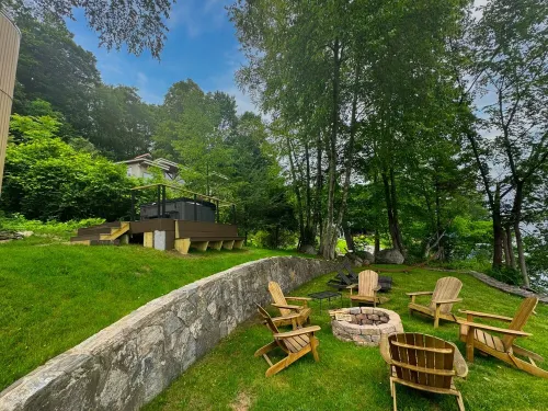 Lakefront Oasis - Kayaks - Hot Tub - Fire Pit