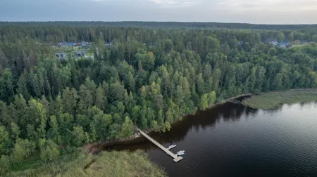 Marja Villas & Spa Hotel Отели рядом с достопримечательностью «Старый дом»