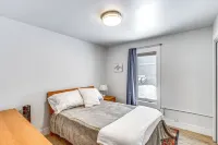 Cozy Anchorage Retreat w/ Fireplace, Near Hiking! - Condos
