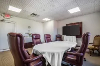 Quality Inn & Suites Albany Airport Hotels in Latham