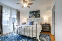 4 Mi to Dtwn: Baton Rouge Bungalow w/ Private Yard