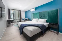 Oros Hotel and Apartments Hotels in Chadstone